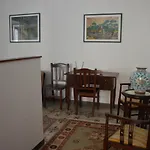 Al Cortiletto Centro Bed and Breakfast Μόντικα