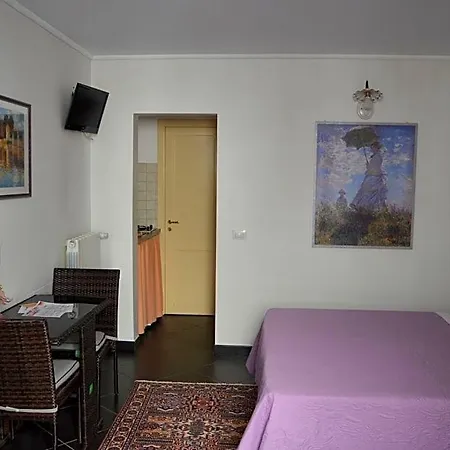 Al Cortiletto Centro Couette-café 4*